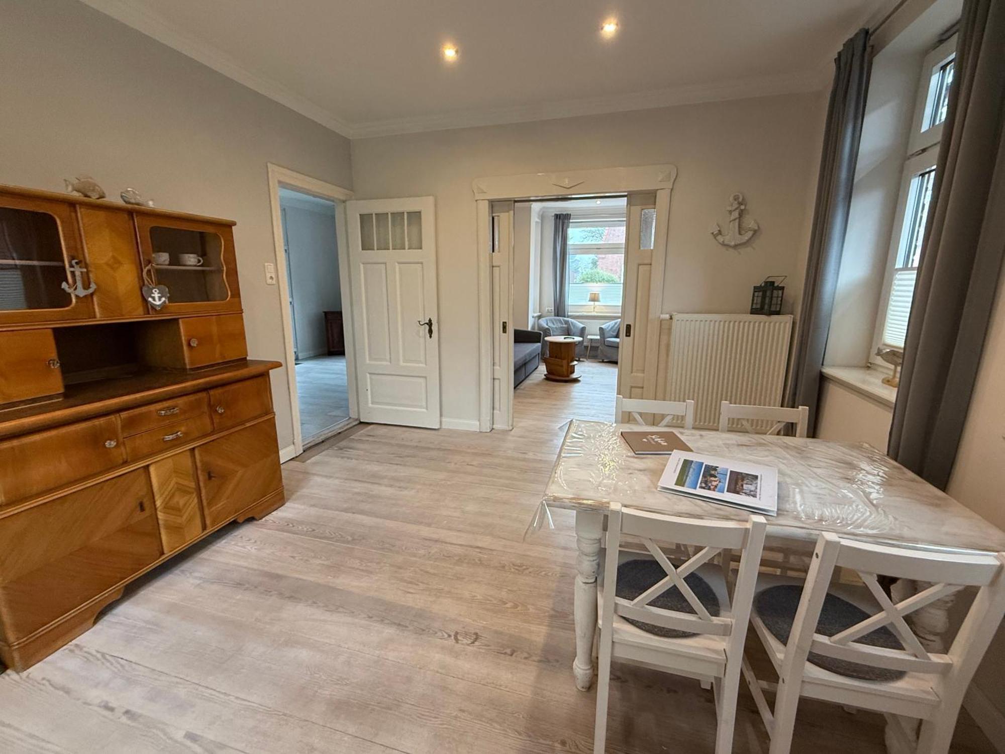 Ferienwohnung „Opa'S Tohuus“Mit Fahrraedern, Husum 후줌 외부 사진