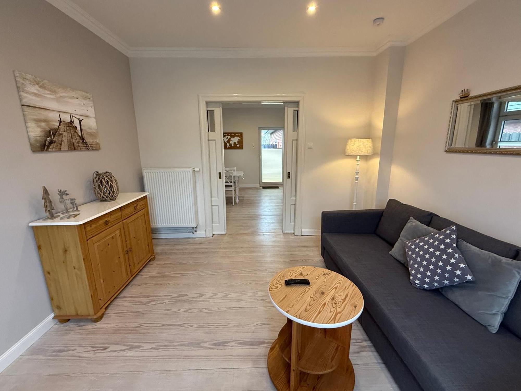 Ferienwohnung „Opa'S Tohuus“Mit Fahrraedern, Husum 후줌 외부 사진
